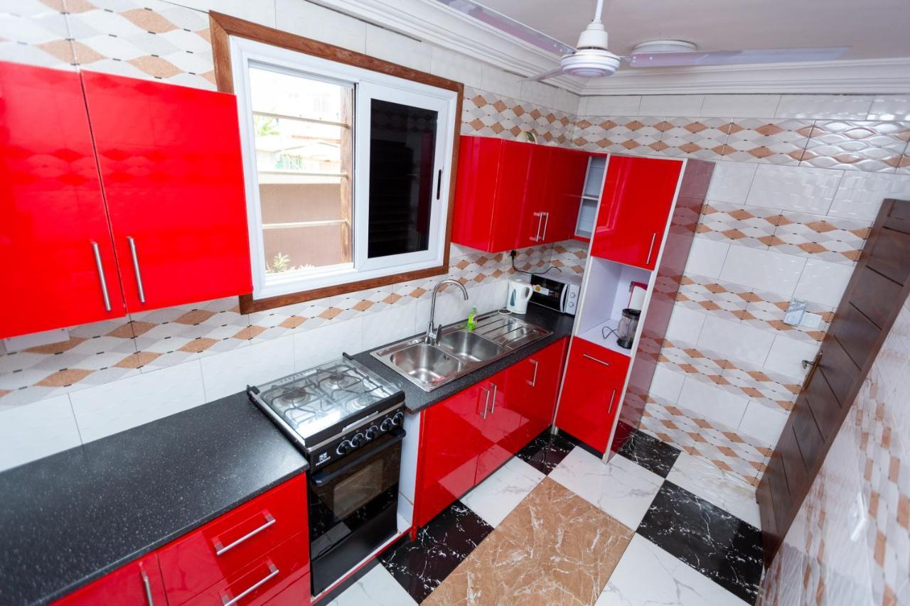 Bays Boutique Apartment Аккра Экстерьер фото