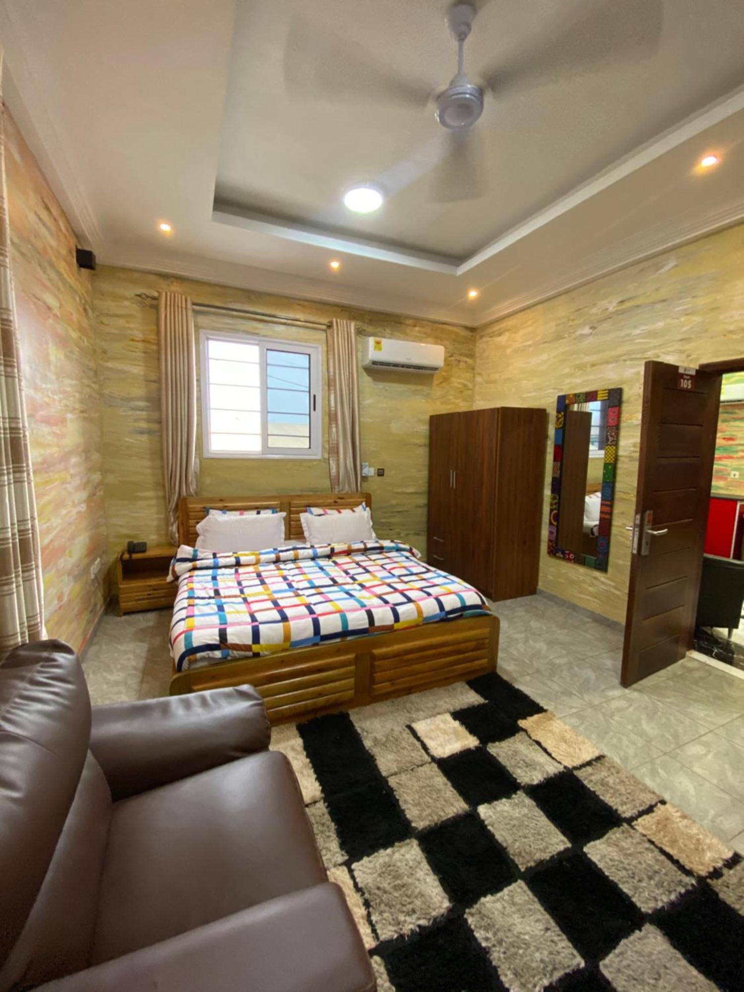 Bays Boutique Apartment Аккра Экстерьер фото